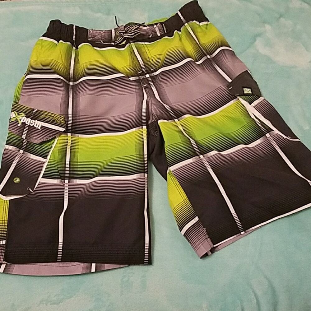 Zero xposure swim trunks - size M